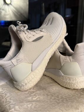 adidas x Pharrell Williams Solar HU Glide Boost White Running Shoes Women’s 5